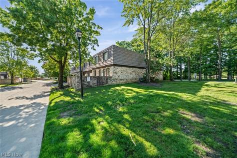 593 Tollis Parkway Broadview Heights OH 44147