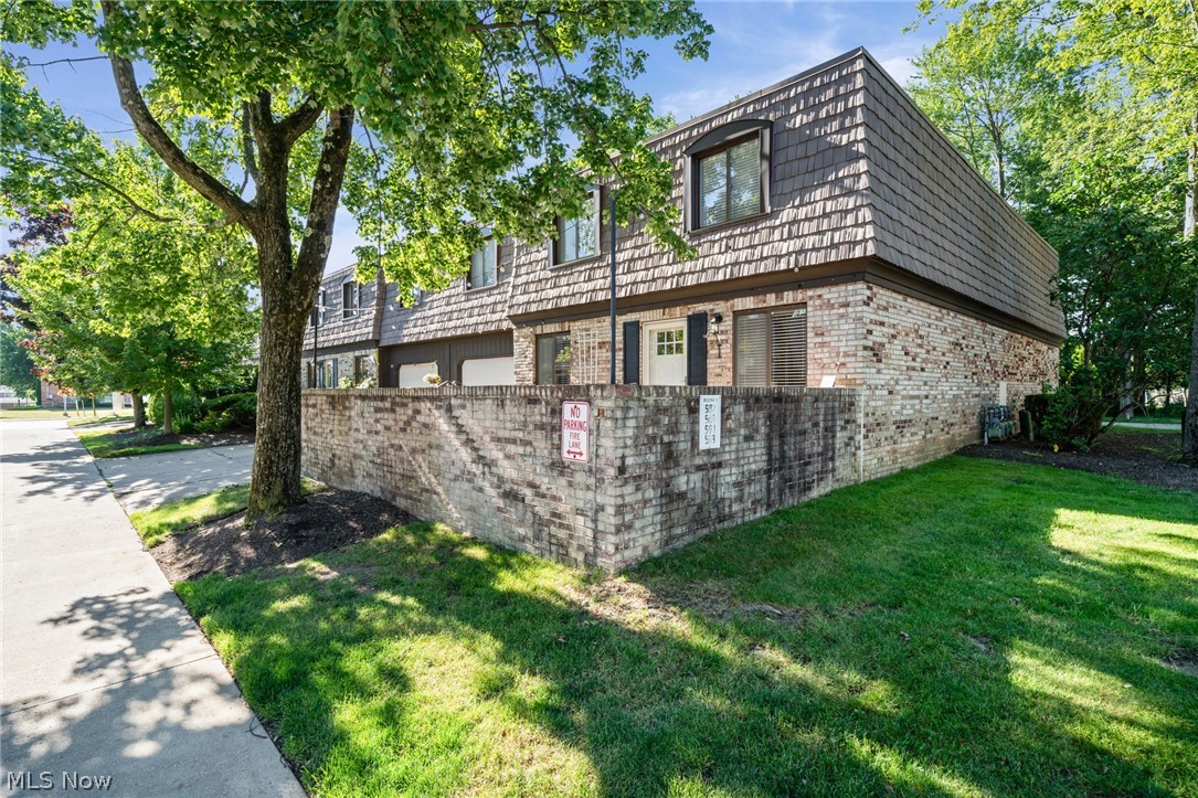 593 Tollis Parkway Broadview Heights OH 44147