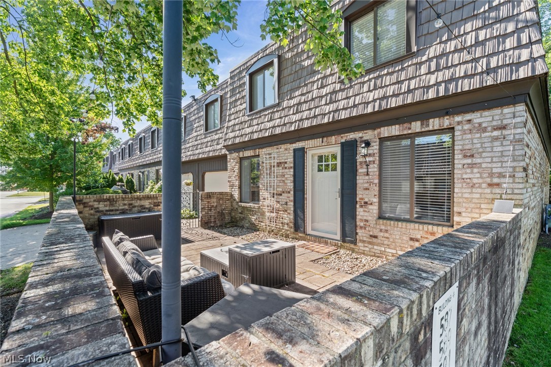 593 Tollis Parkway Broadview Heights OH 44147