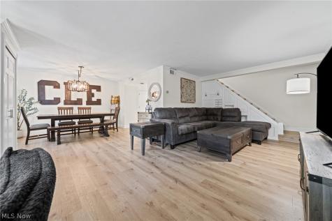 593 Tollis Parkway Broadview Heights OH 44147
