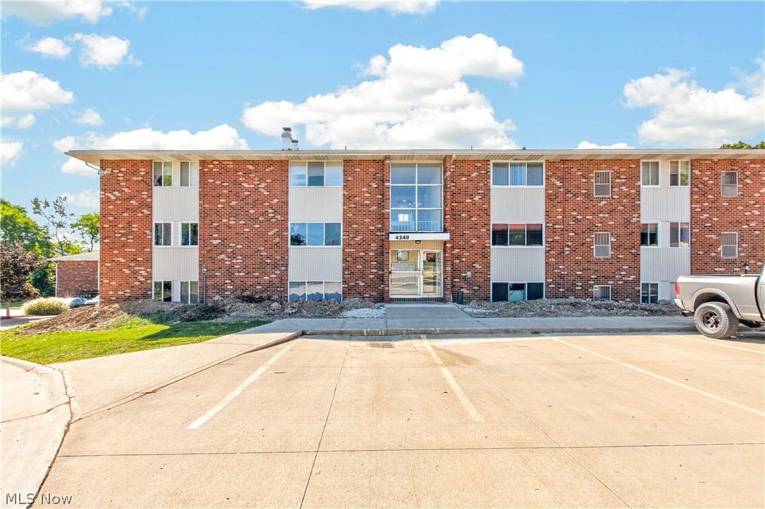 4349 Inner Circle Drive Brunswick OH 44212
