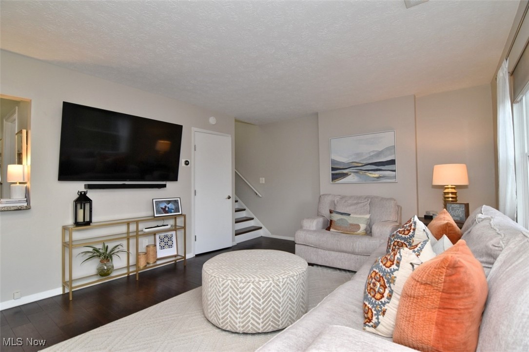 20996 Detroit Road Rocky River OH 44116