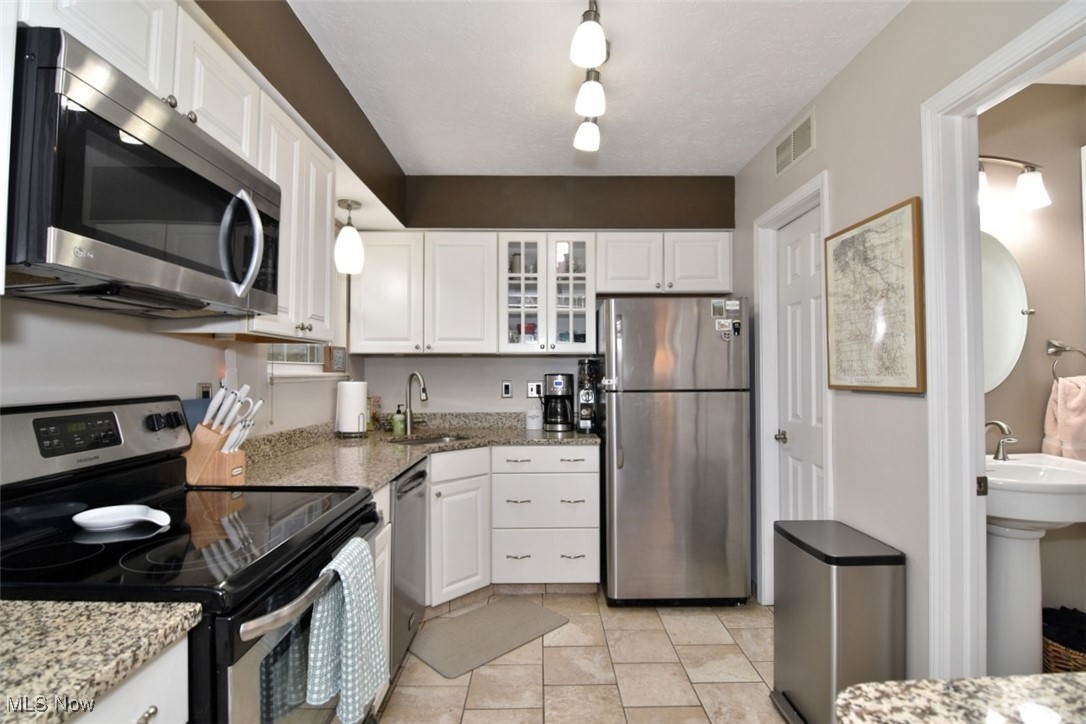 20996 Detroit Road Rocky River OH 44116