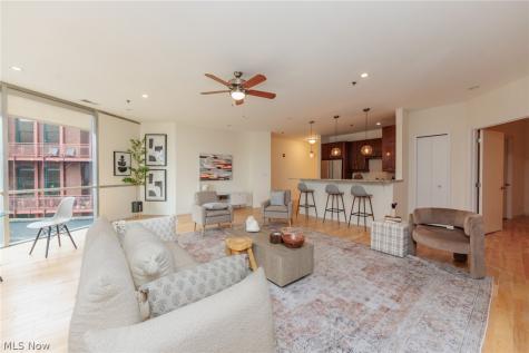 701 W Lakeside Avenue Cleveland OH 44113