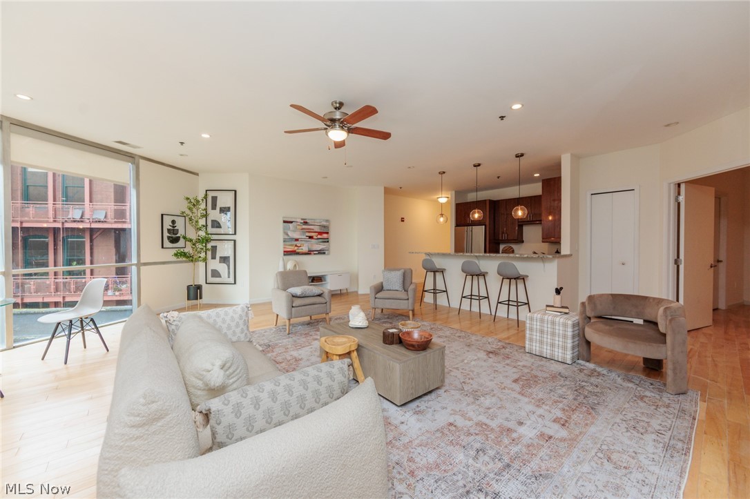 701 W Lakeside Avenue Cleveland OH 44113