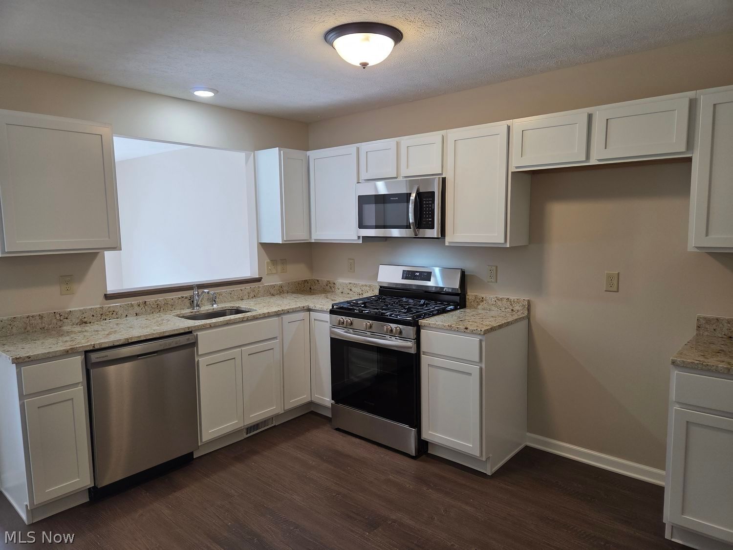 3766 Freedom Place Lorain OH 44053