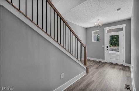 2079 Glenmont Drive Brunswick OH 44212