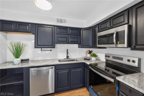 2222 Detroit Avenue Cleveland OH 44113