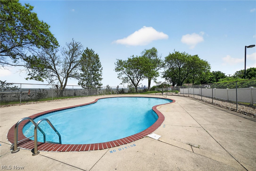 11720 Edgewater Drive Lakewood OH 44107