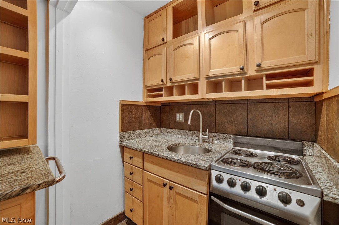 11720 Edgewater Drive Lakewood OH 44107