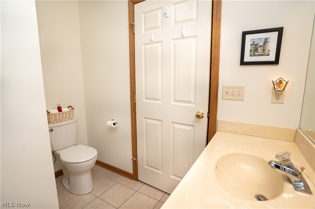 39 Village Court Columbiana OH 44408