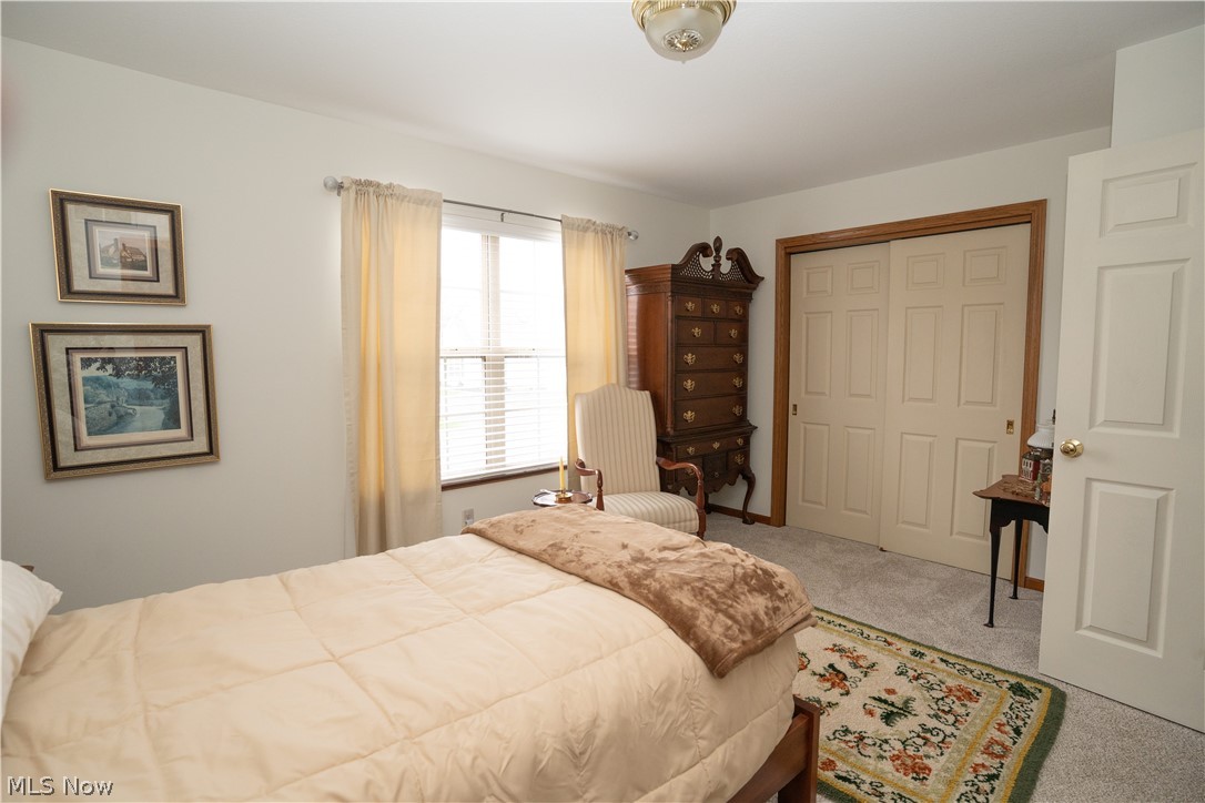 39 Village Court Columbiana OH 44408