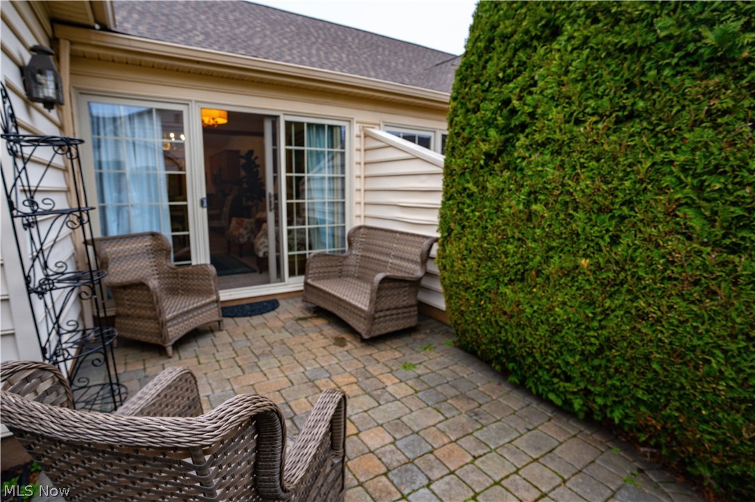 39 Village Court Columbiana OH 44408
