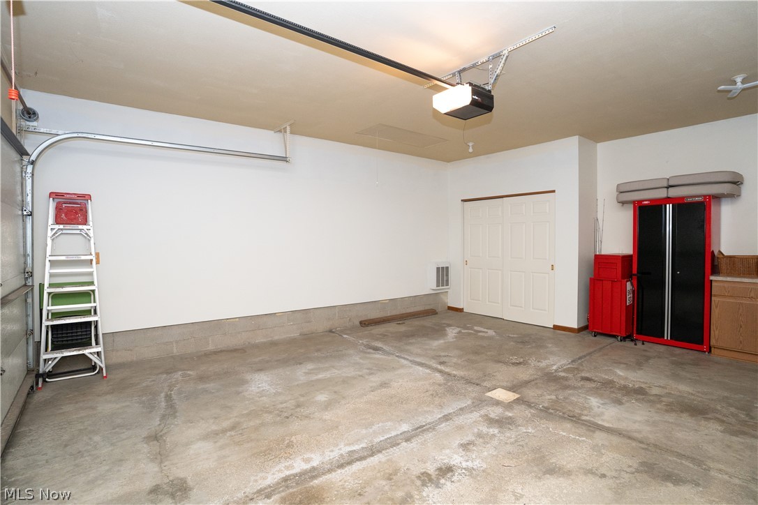 39 Village Court Columbiana OH 44408