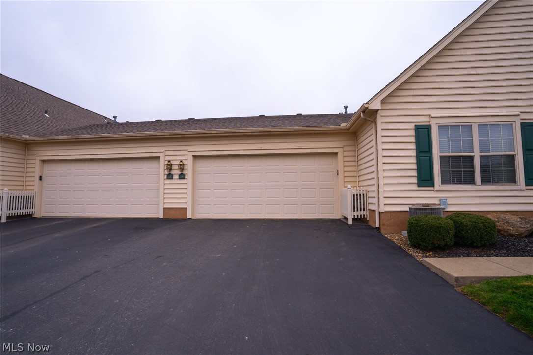 39 Village Court Columbiana OH 44408