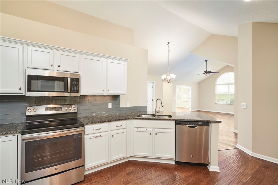 1915 Woods Drive Streetsboro OH 44241