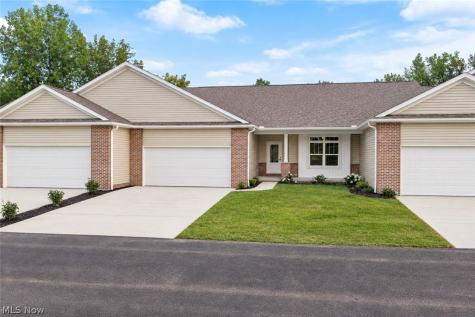 Queen Anne Drive NW Massillon OH 44647