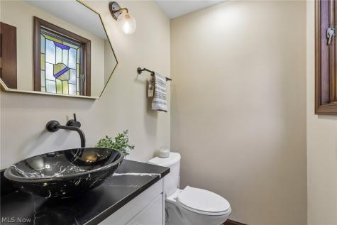 10 Hidden Valley Drive Rocky River OH 44116
