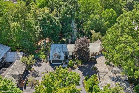 10 Hidden Valley Drive Rocky River OH 44116
