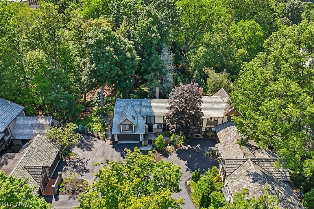 10 Hidden Valley Drive Rocky River OH 44116
