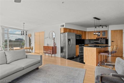 2222 Detroit Avenue Cleveland OH 44113