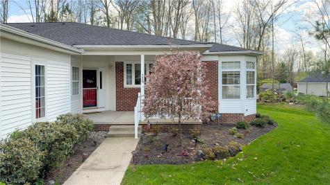 730 Woodlake Drive Aurora OH 44202