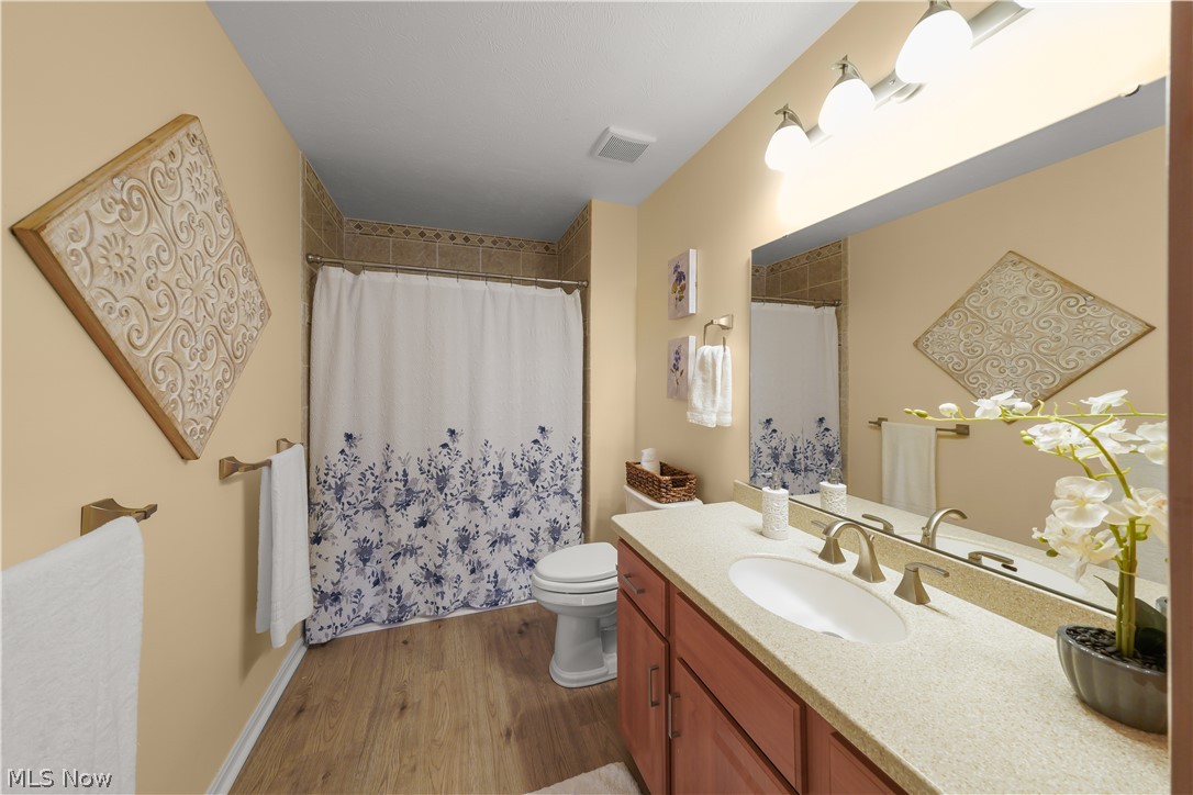 730 Woodlake Drive Aurora OH 44202