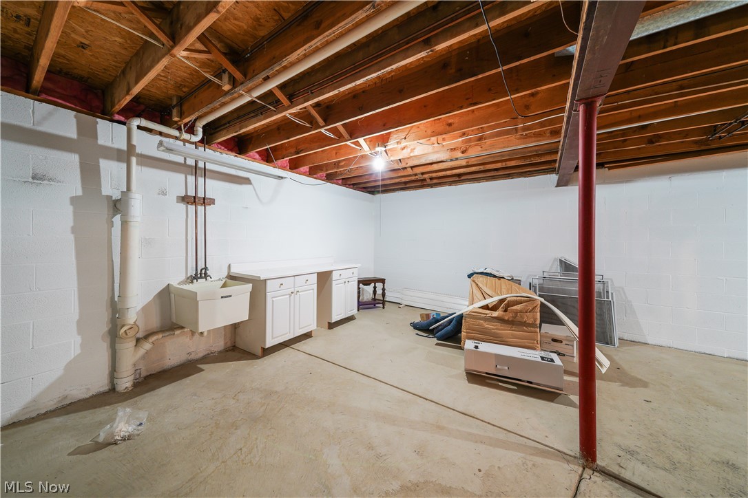 730 Woodlake Drive Aurora OH 44202