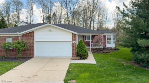 730 Woodlake Drive Aurora OH 44202