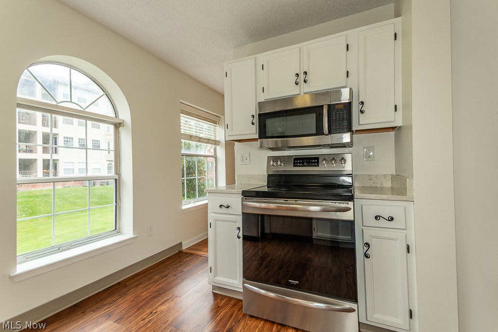 180 Fox Hollow Drive Mayfield Heights OH 44124