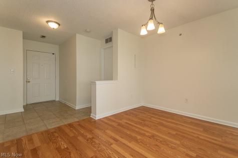 180 Fox Hollow Drive Mayfield Heights OH 44124