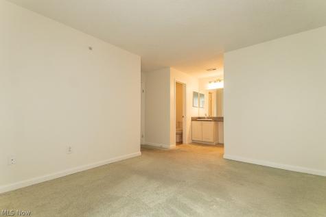 180 Fox Hollow Drive Mayfield Heights OH 44124