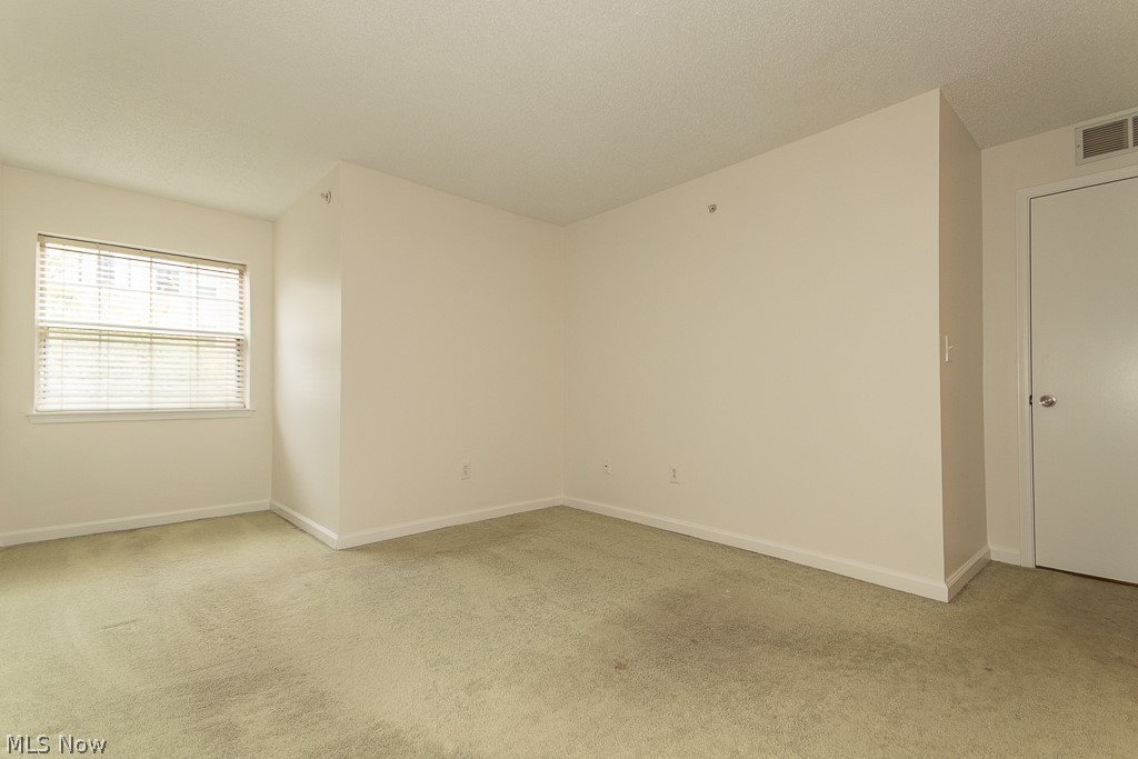 180 Fox Hollow Drive Mayfield Heights OH 44124