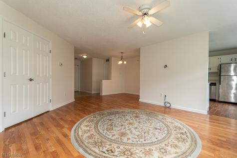 180 Fox Hollow Drive Mayfield Heights OH 44124