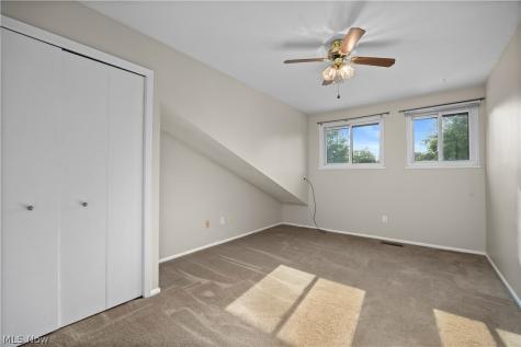 6 Landings Way Avon Lake OH 44012