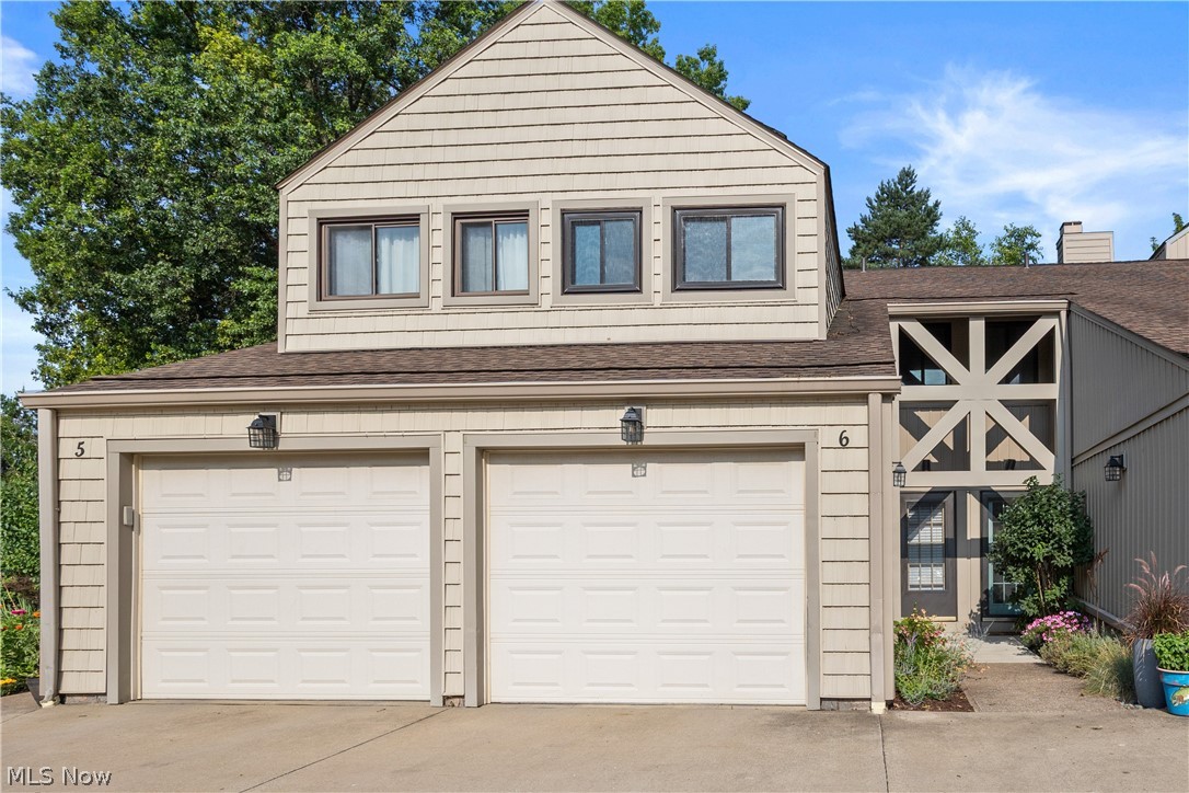 6 Landings Way Avon Lake OH 44012