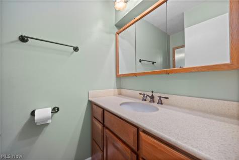 6 Landings Way Avon Lake OH 44012
