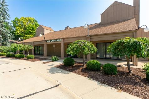 6 Landings Way Avon Lake OH 44012