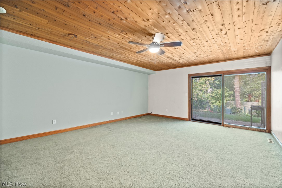 6 Landings Way Avon Lake OH 44012