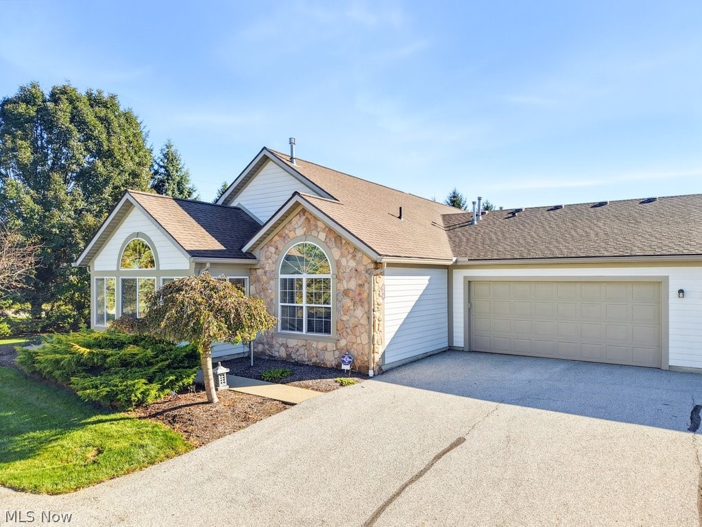606 Crossings Circle Tallmadge OH 44278