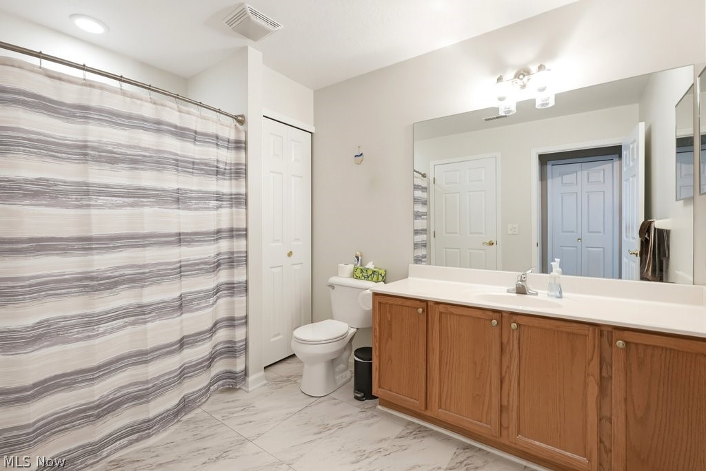 606 Crossings Circle Tallmadge OH 44278