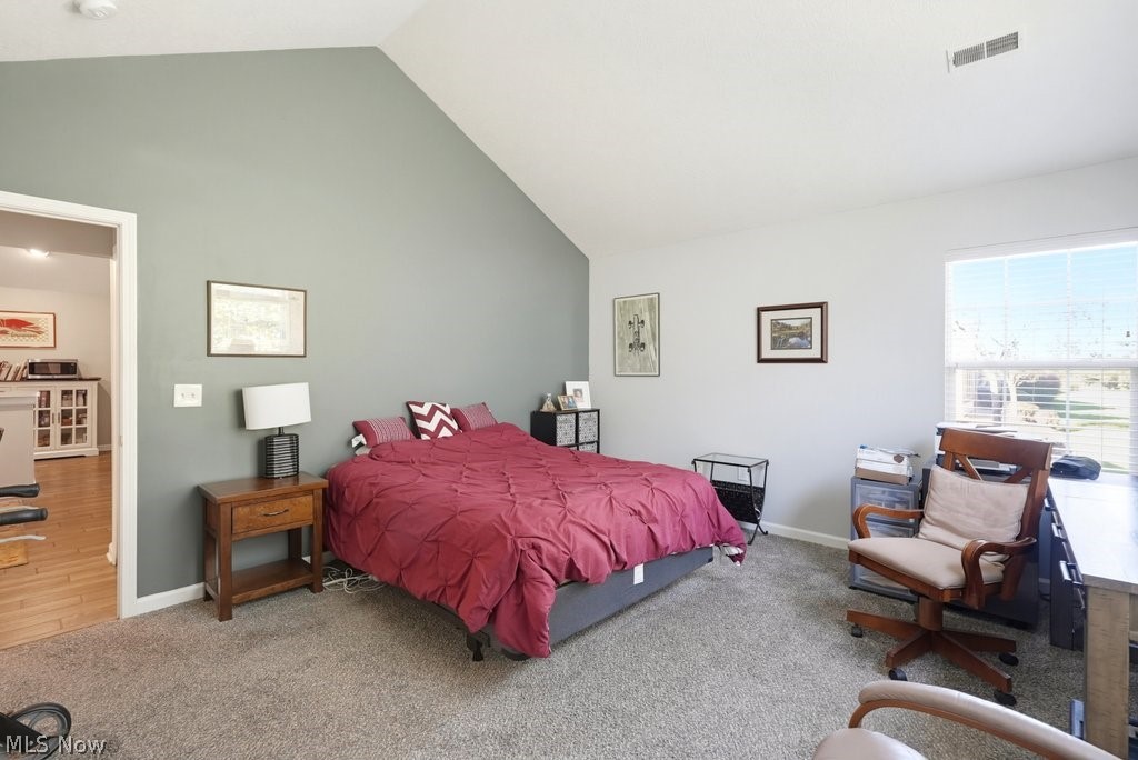 606 Crossings Circle Tallmadge OH 44278