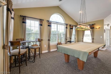 606 Crossings Circle Tallmadge OH 44278