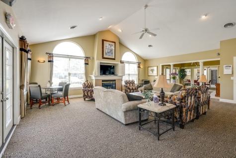 606 Crossings Circle Tallmadge OH 44278