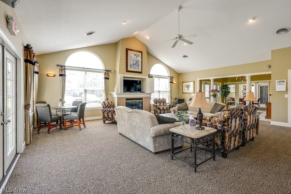 606 Crossings Circle Tallmadge OH 44278