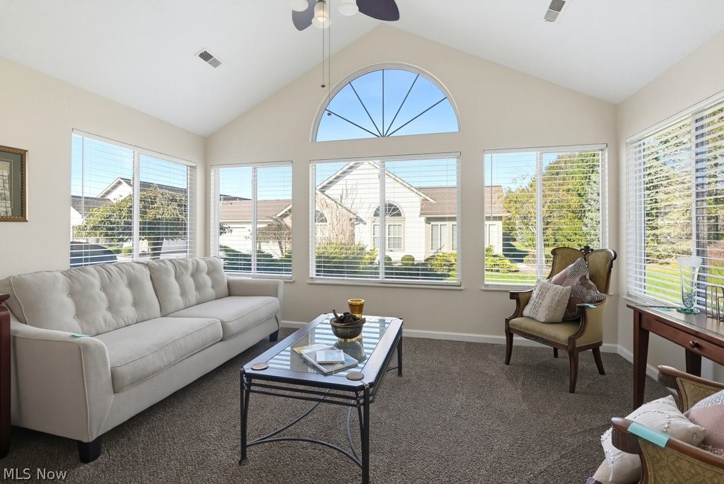 606 Crossings Circle Tallmadge OH 44278