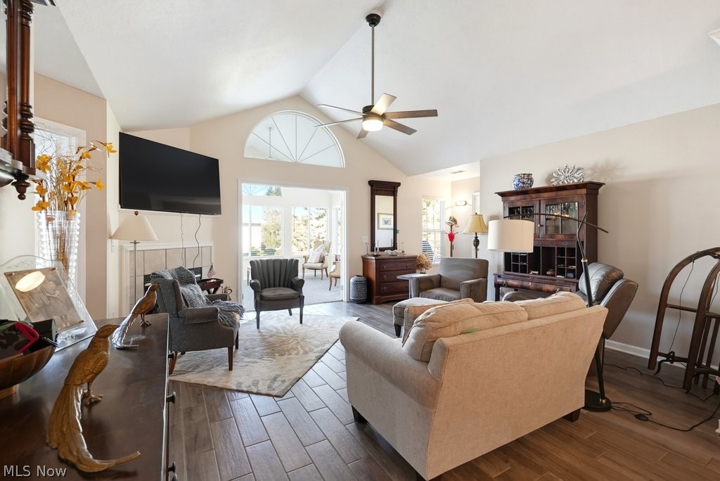 606 Crossings Circle Tallmadge OH 44278