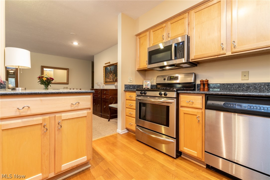 2112 Acacia Park Drive Lyndhurst OH 44124
