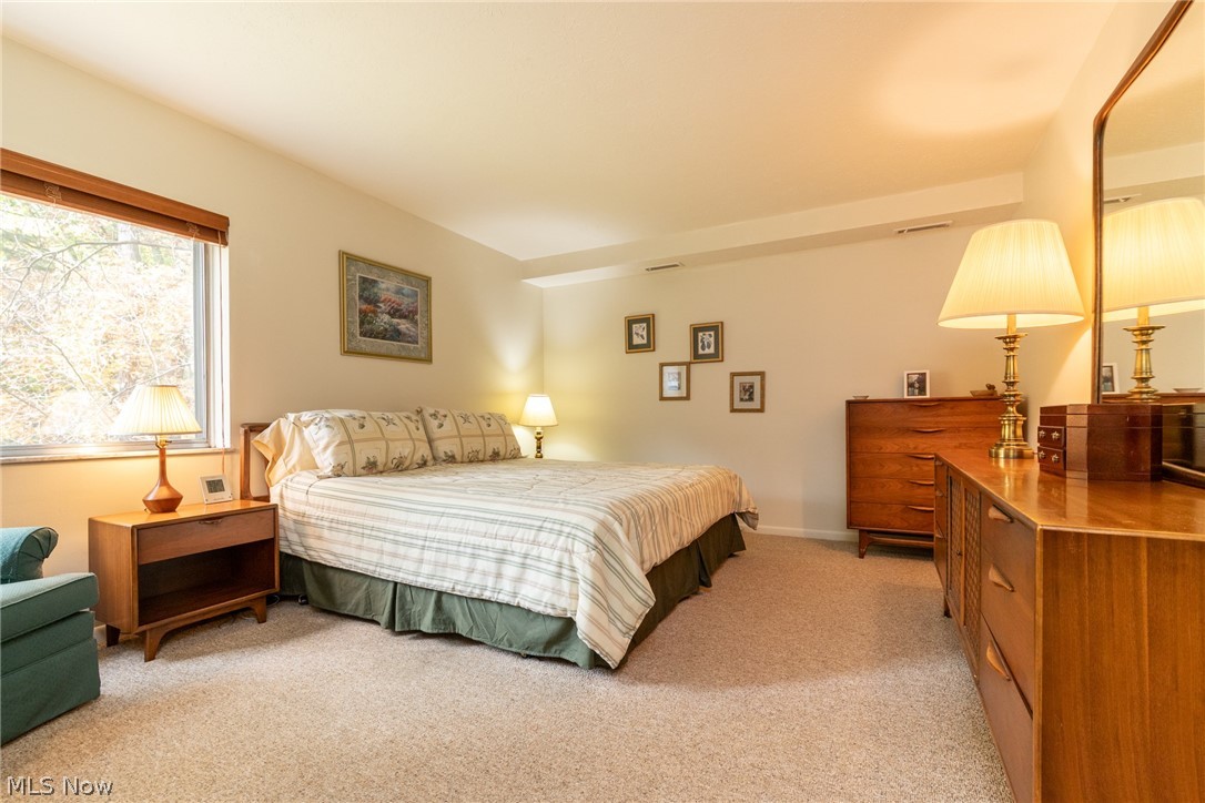 2112 Acacia Park Drive Lyndhurst OH 44124