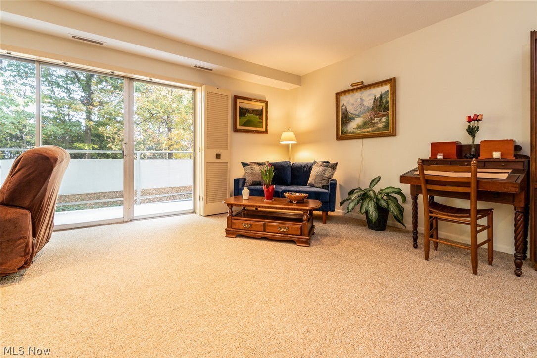 2112 Acacia Park Drive Lyndhurst OH 44124